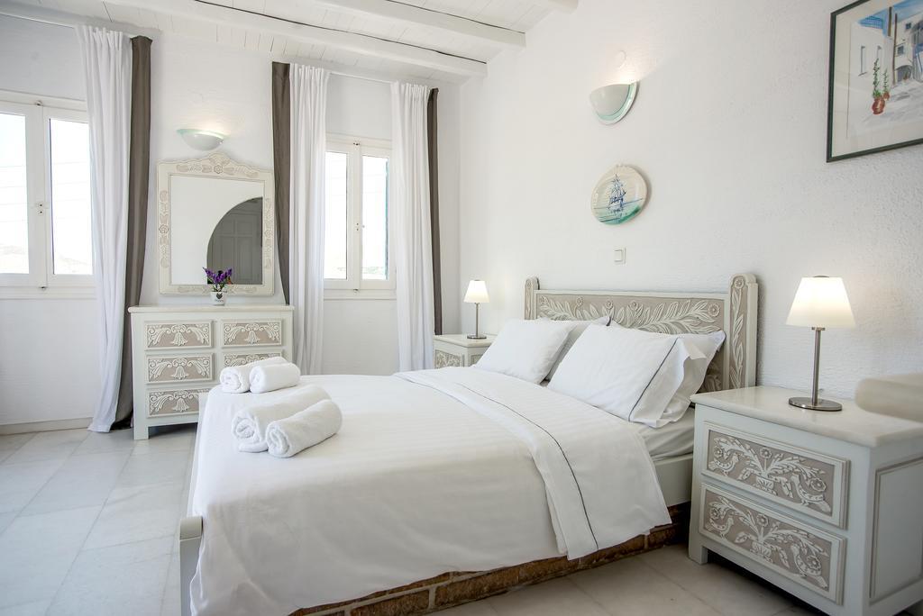 Parian Lithos Residence Naousa  Room photo